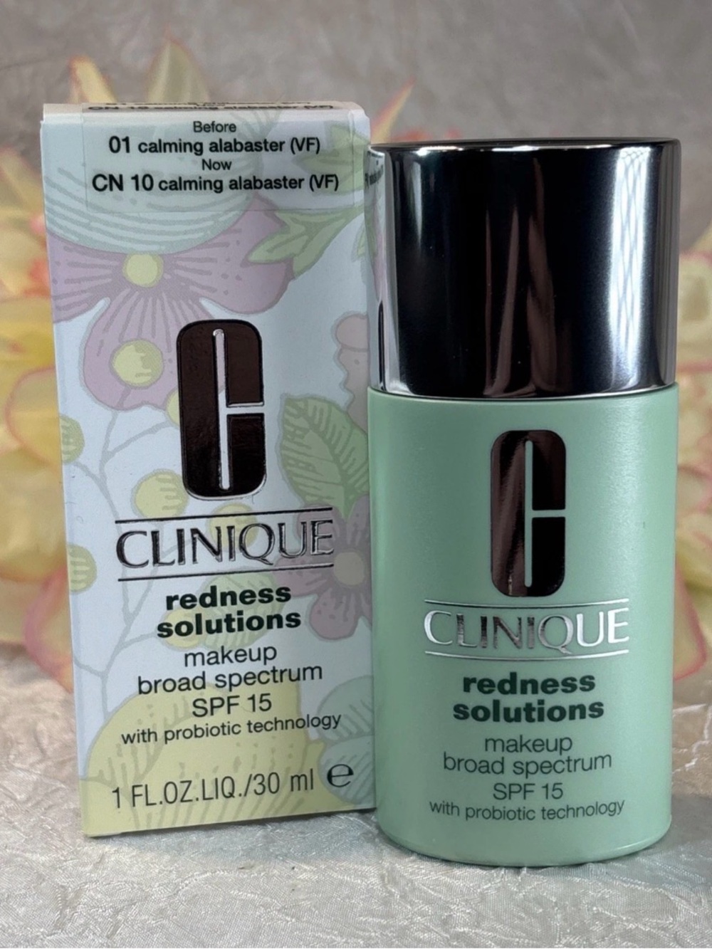 Clinique Redness Solutions Foundation CN 10 Calming Alabaster - SPF15 1oz makeup